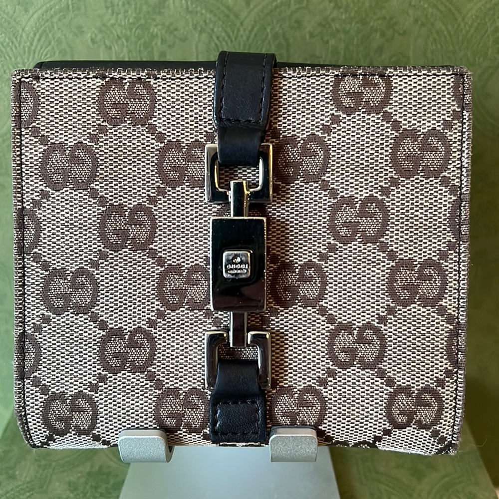 Preloved Authentic Gucci Jackie bifold Brown GG Monogram coin purse wallet